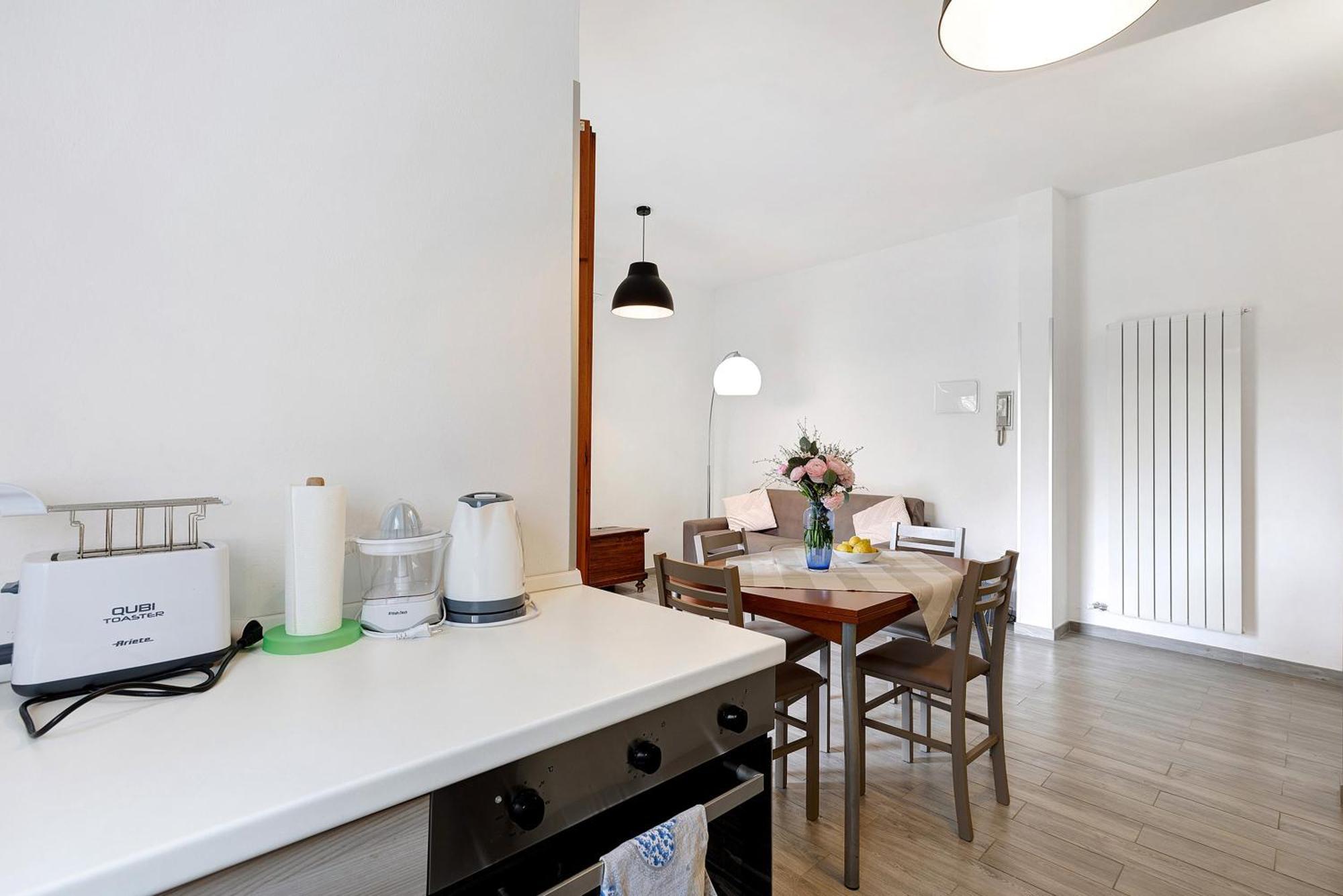 Bilocale Sul Borgo Apartment Finale Ligure Bagian luar foto
